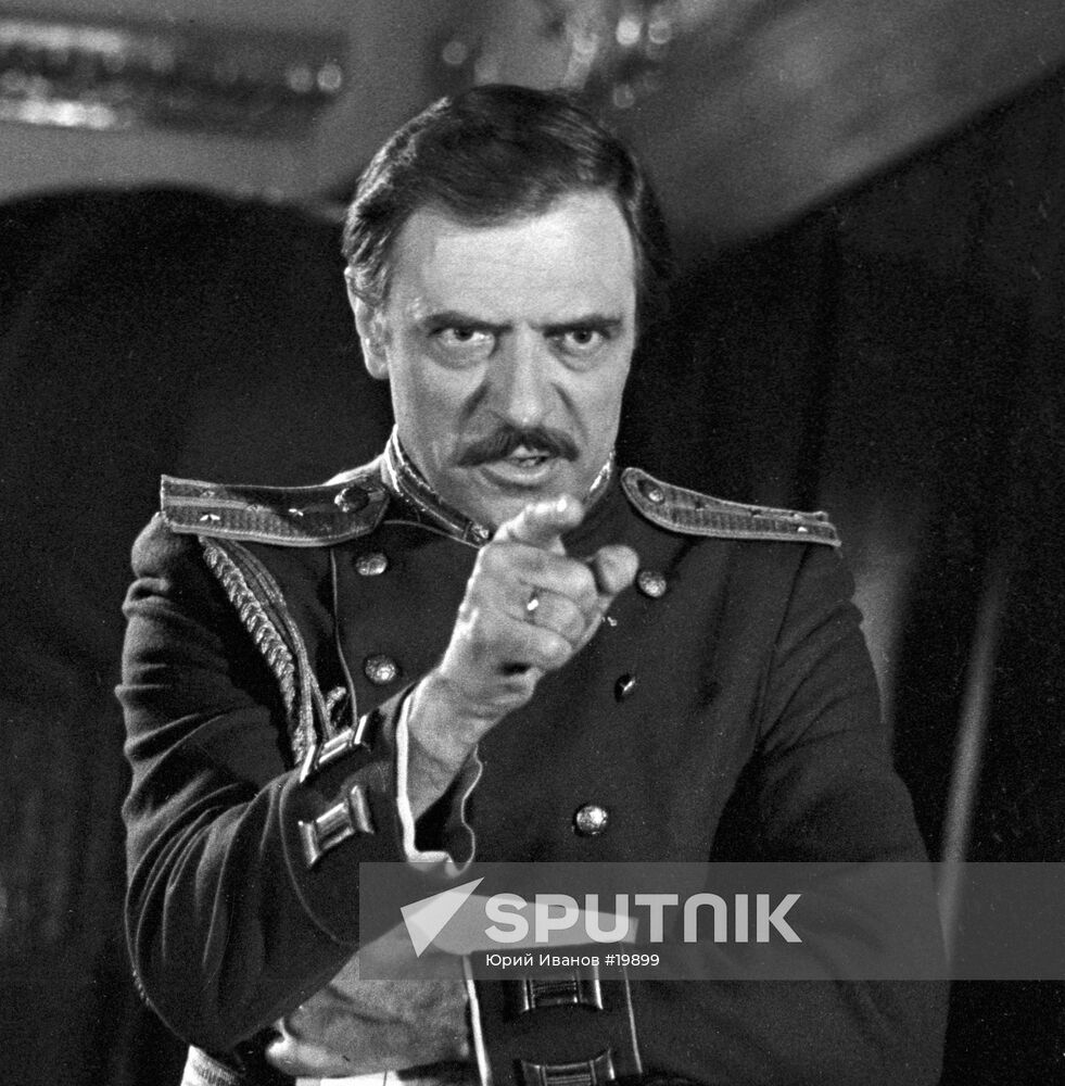 CAPTAIN OF HORSE ACTOR LAZAREV PLAY