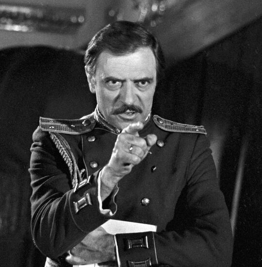 CAPTAIN OF HORSE ACTOR LAZAREV PLAY