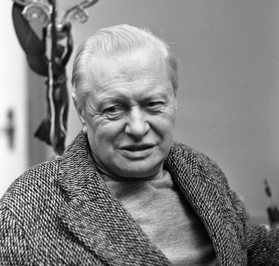 OBRAZTSOV 