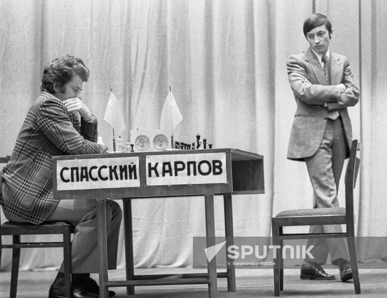 KARPOV SPASSKI