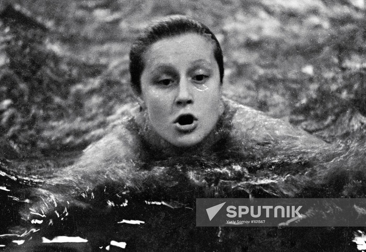 Prozumenshikova training swimming pool