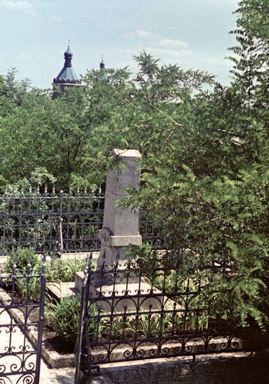 Skorbyashchensky cemetery obelisk Lermontov