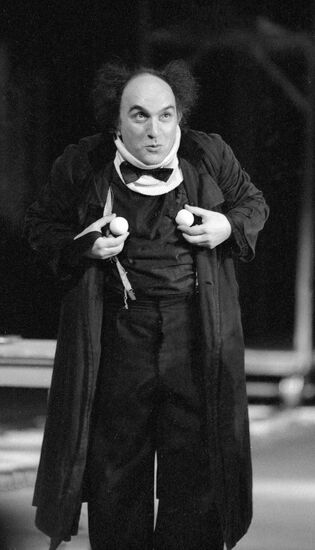 ACTOR LOLASHVILI "KING LEAR" FOOL