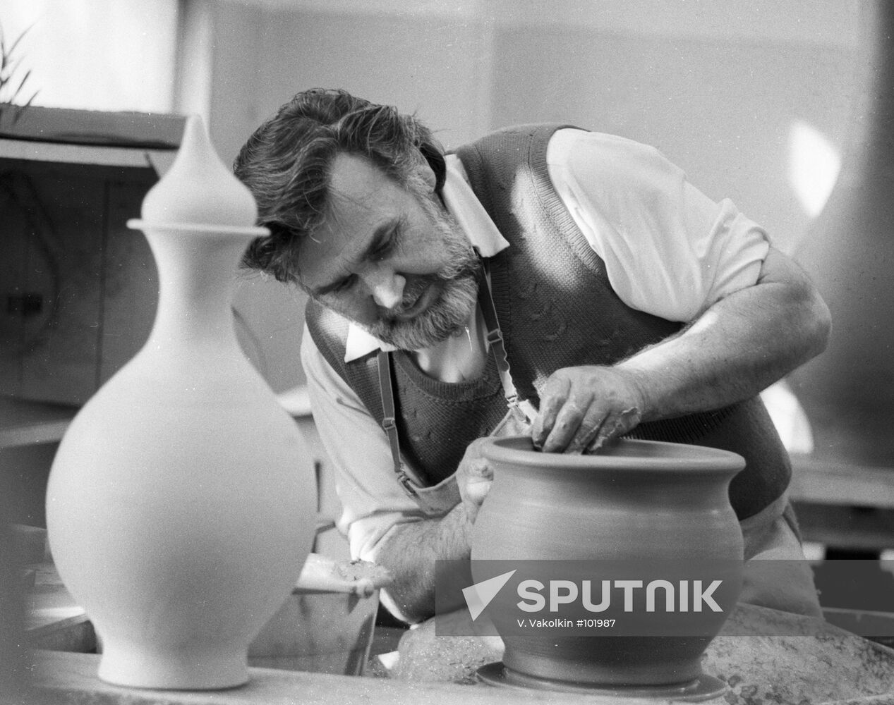 POTTER CERAMICS STUDIO