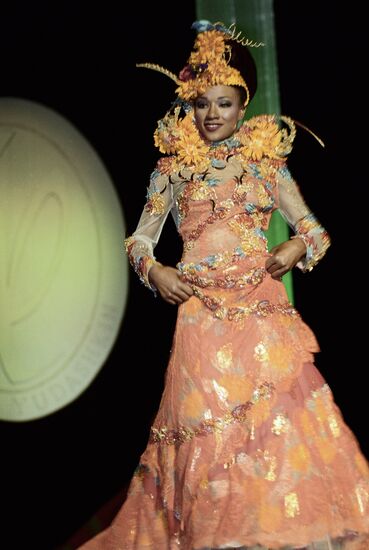 YUDASHKIN FASHION SHOW