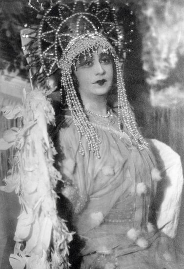 NEZHDANOVA PRINCESS-SWAN