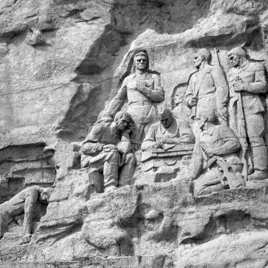 BAS-RELIEF BREST HERO FORTRESS 