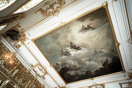 AMBER ROOM CEILING DECORATIONS 