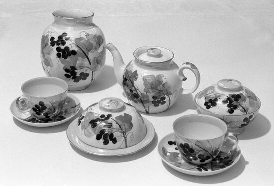 TEA SET DULYOVO
