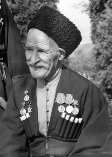 CHOURS ELDERS MEMBER