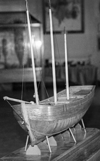 BOAT 18TH CENTURY MODEL MUSEUM