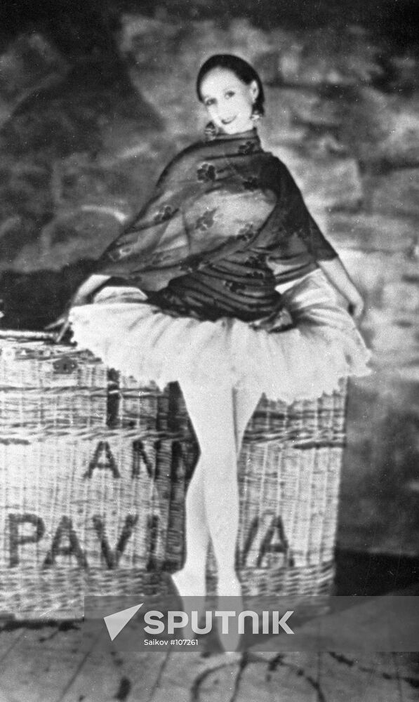 BALLERINA ANNA PAVLOVA 