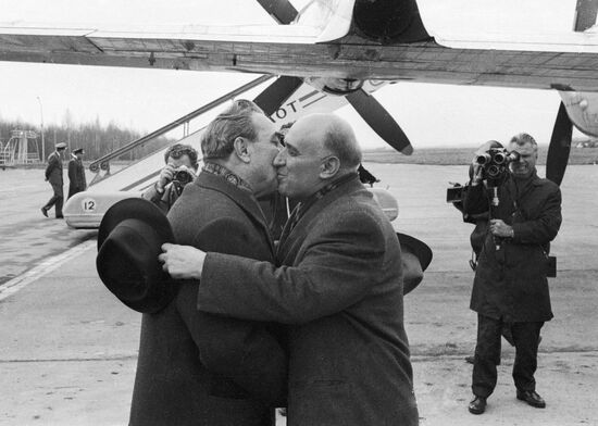 BREZHNEV ZHIVKOV