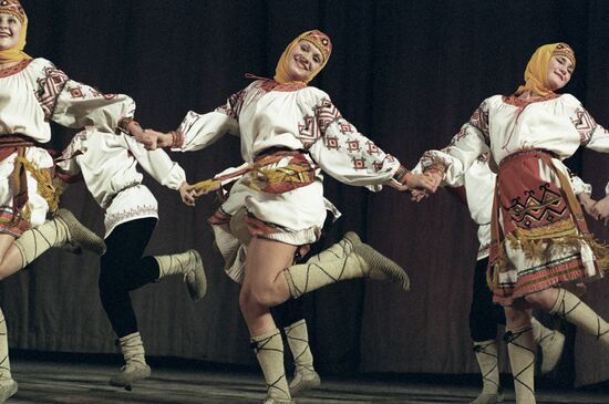 "SOLNYSHKO" DANCE GROUP COMPETITION