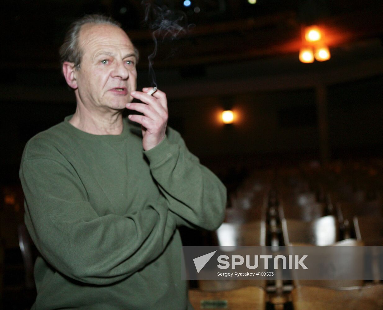 PLAY CHERRY ORCHARD MOSCOW ART THEATRE
