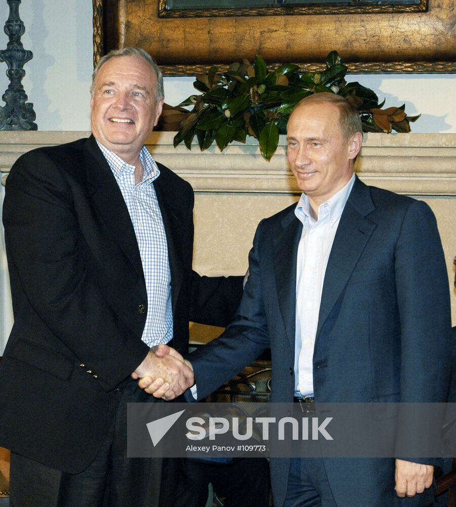 VLADIMIR PUTIN PAUL MARTIN 