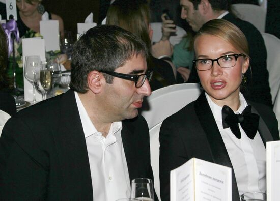 Annual charity auction Charity Bazaar 2011