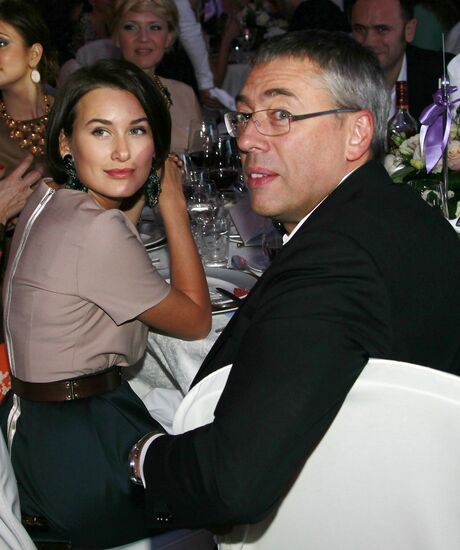 Annual charity auction Charity Bazaar 2011