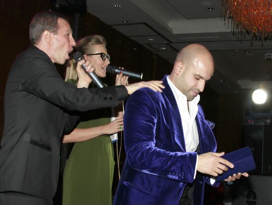 Annual charity auction Charity Bazaar 2011