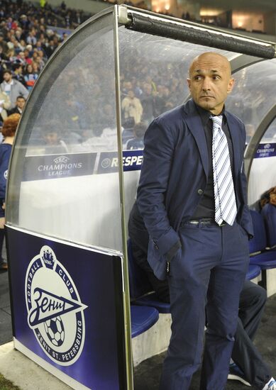 Football. Champions League. Match "Port" - "Zenit"