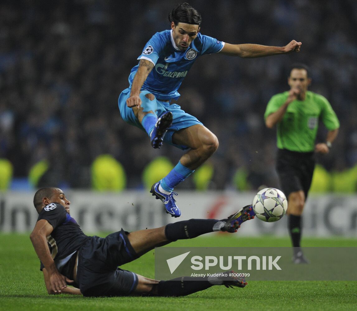 Football. Champions League. Match "Port" - "Zenit"
