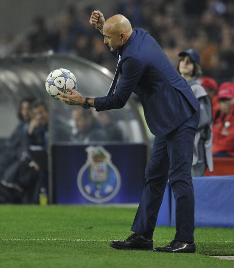 Football. Champions League. Match "Port" - "Zenit"