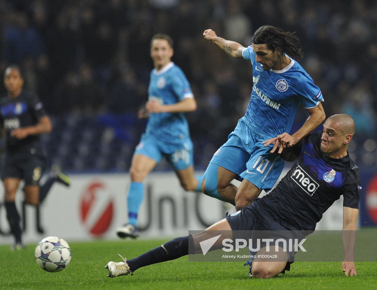 Football. Champions League. Match "Port" - "Zenit"