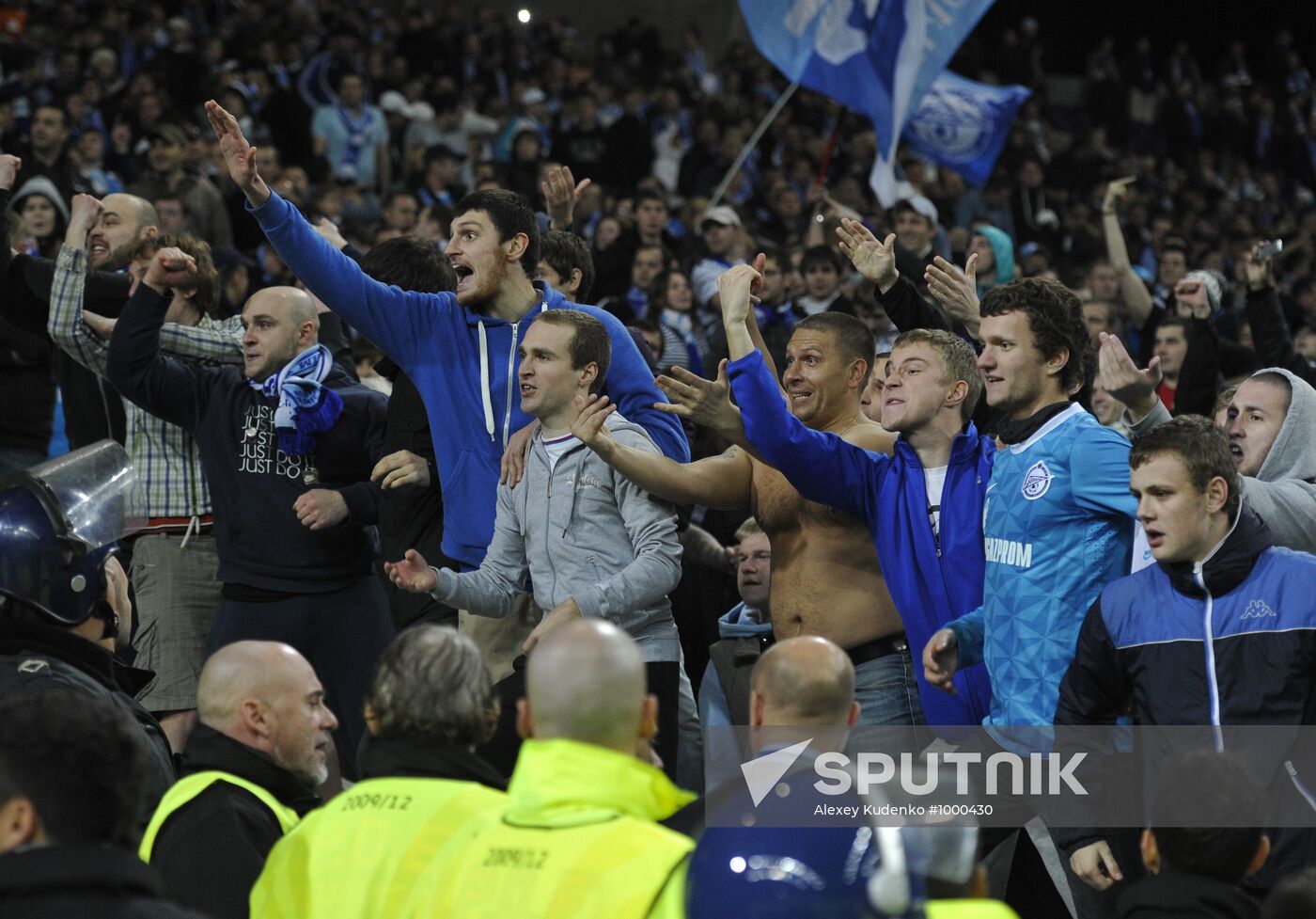 Football. Champions League. Match "Port" - "Zenit"