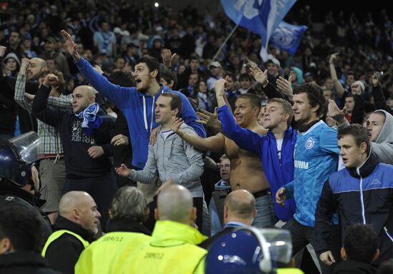 Football. Champions League. Match "Port" - "Zenit"