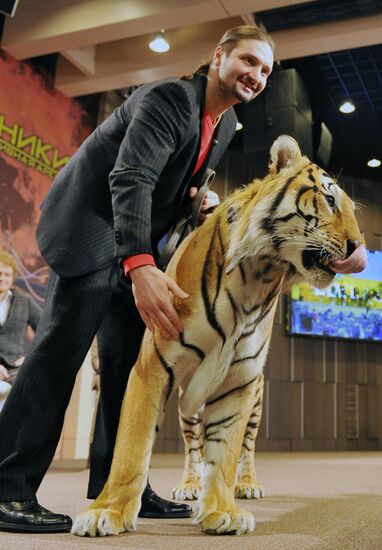 Conference on joint project of Zapashny and Safronovs' brothers