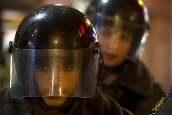 Unsanctioned rally on Triumphalny Square