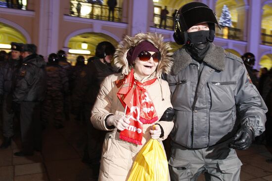 Protest rally at Gostinny Dvor metro station in St. Petersburg