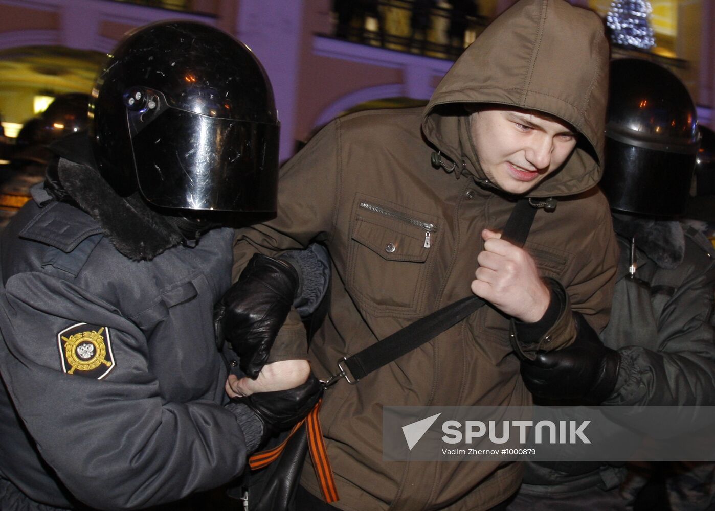 Protest rally at Gostinny Dvor metro station in St. Petersburg