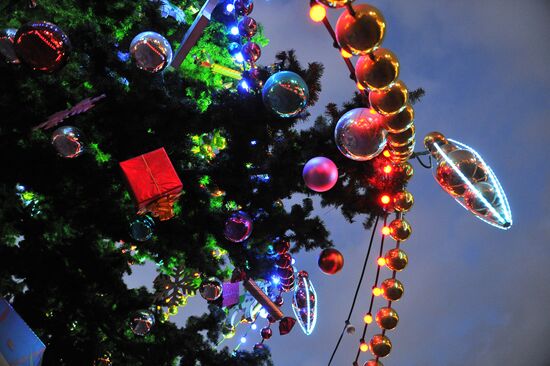 New Year trees in Moscow