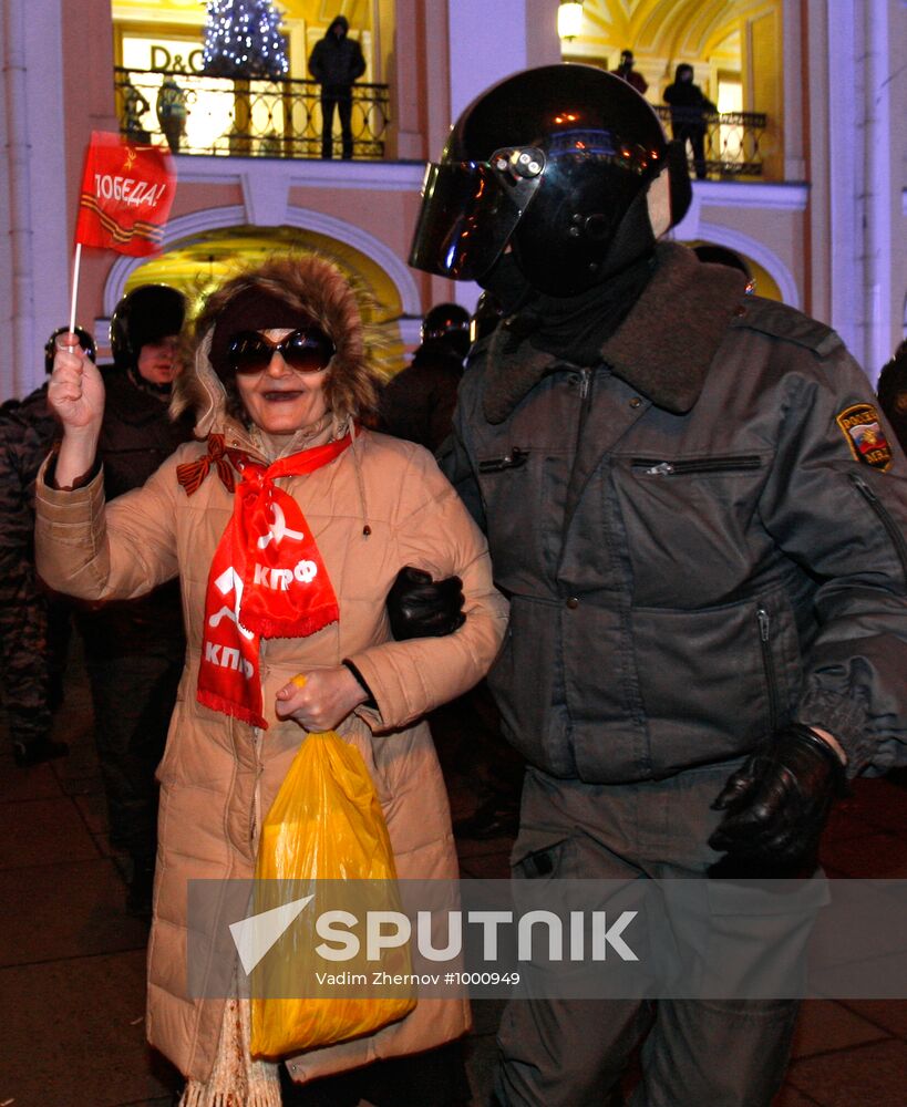 Protest rally at Gostinny Dvor metro station in St. Petersburg
