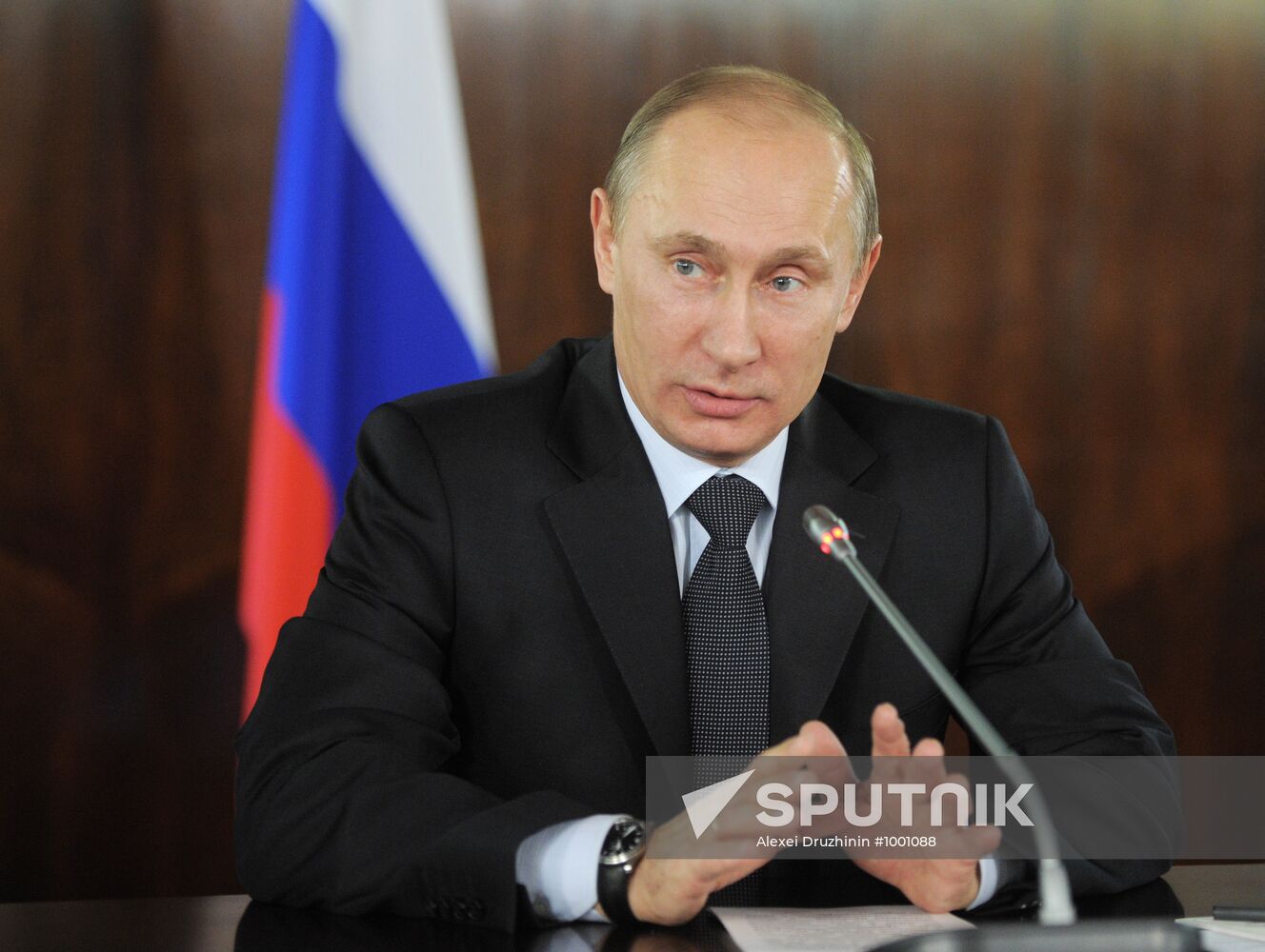 Vladimir Putin chairs All-Russia People's Front council meeting