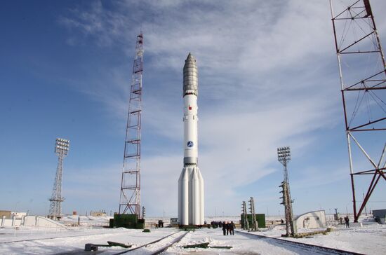 Proton M missile transported to Baikonur launchpad