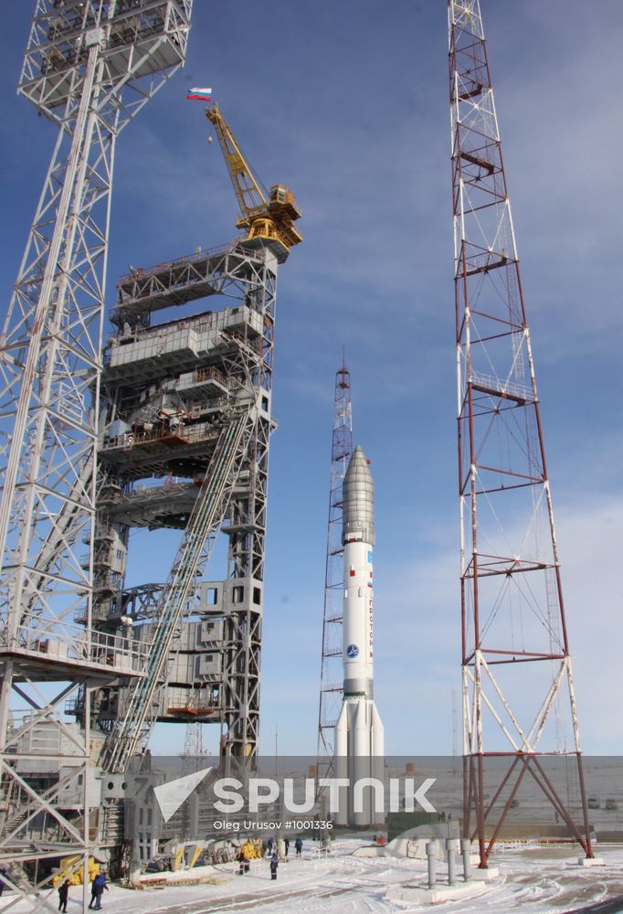 Proton M missile transported to Baikonur launchpad