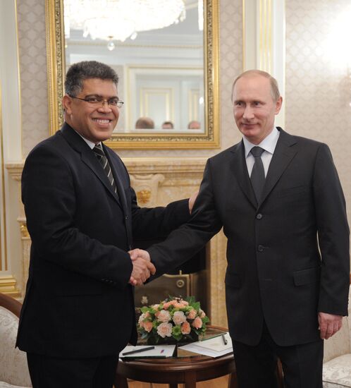 Vladimir Putin meets with Elías Jaua Milano in Moscow