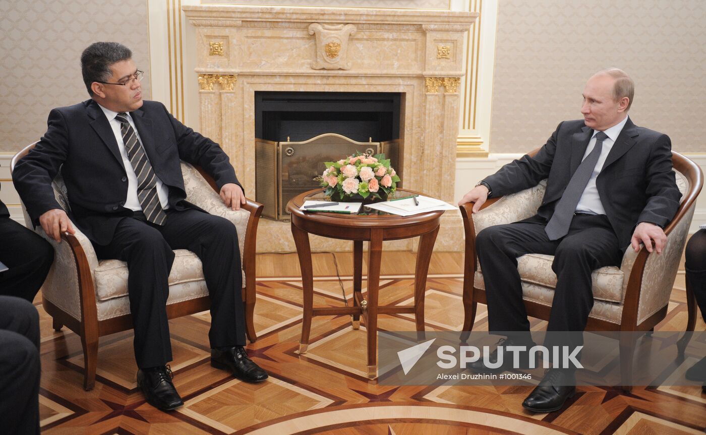 Vladimir Putin meets with Elías Jaua Milano in Moscow