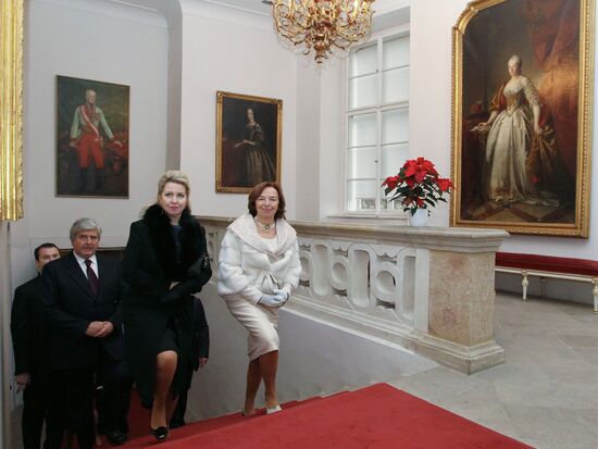 Svetlana Medvedeva visits Czech Republic