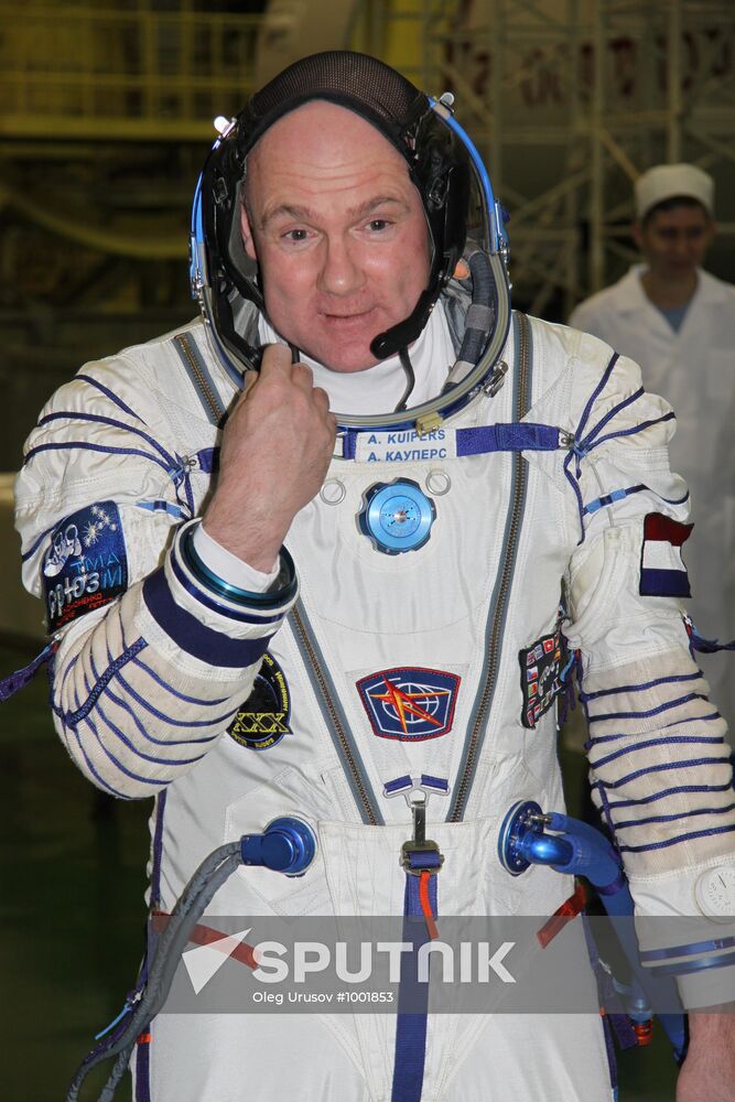 Crew training for MKS-30/31 space expedition at Baikonur