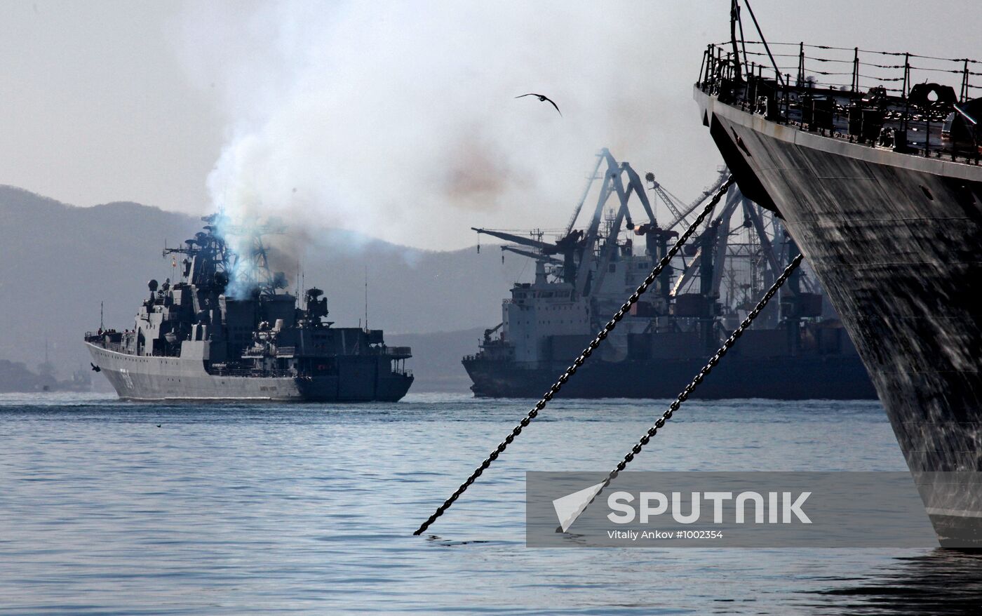Departure of Pacific Fleet ships to fight pirates