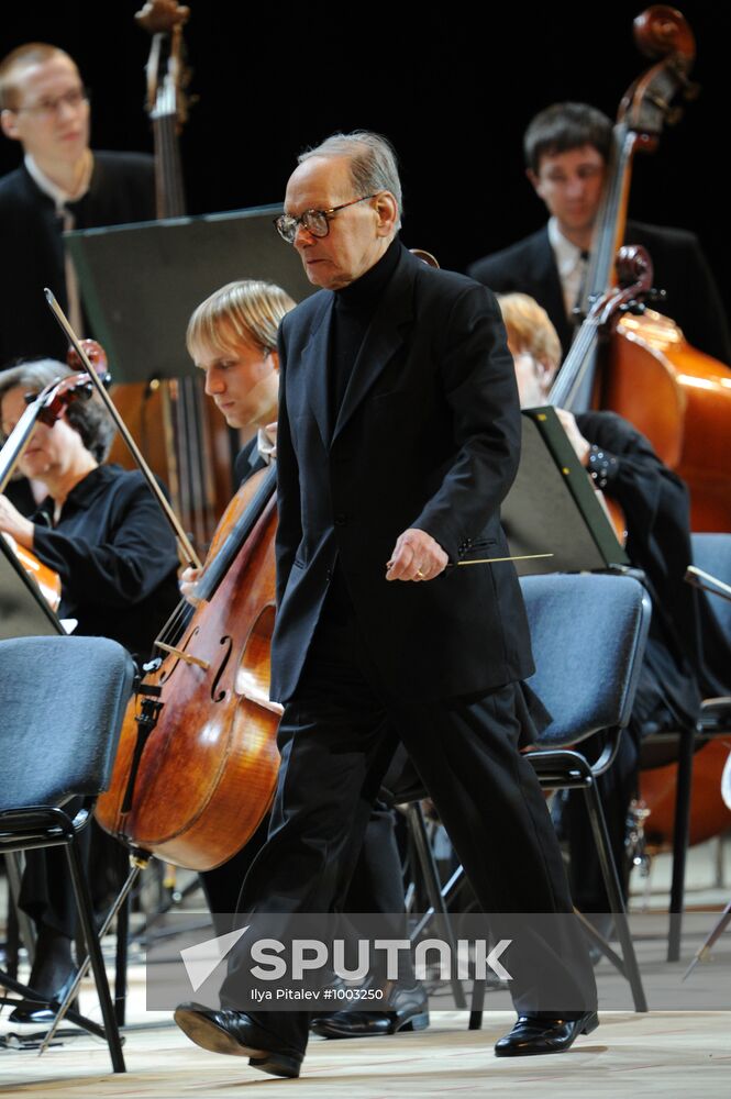 Ennio Morricone performs live in Moscow