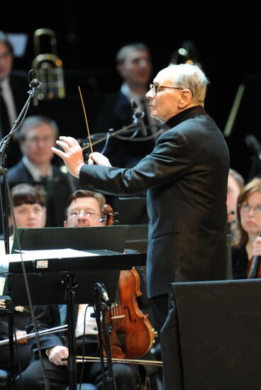 Ennio Morricone performs live in Moscow