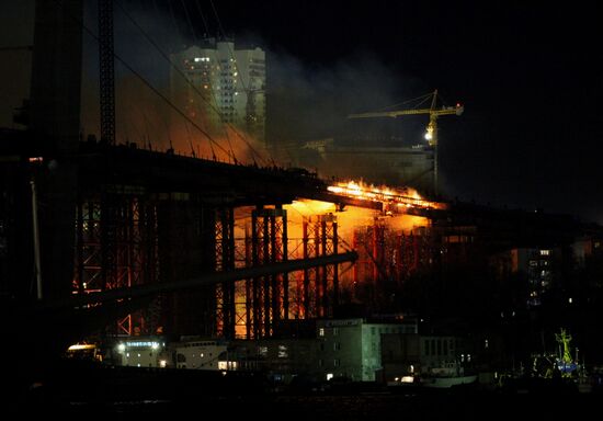 Bridge constructed in Vladivostok on fire