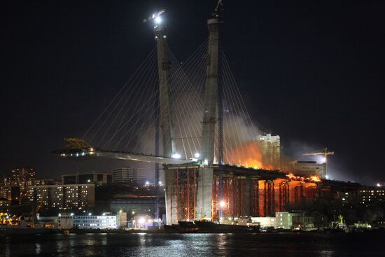 Bridge constructed in Vladivostok on fire