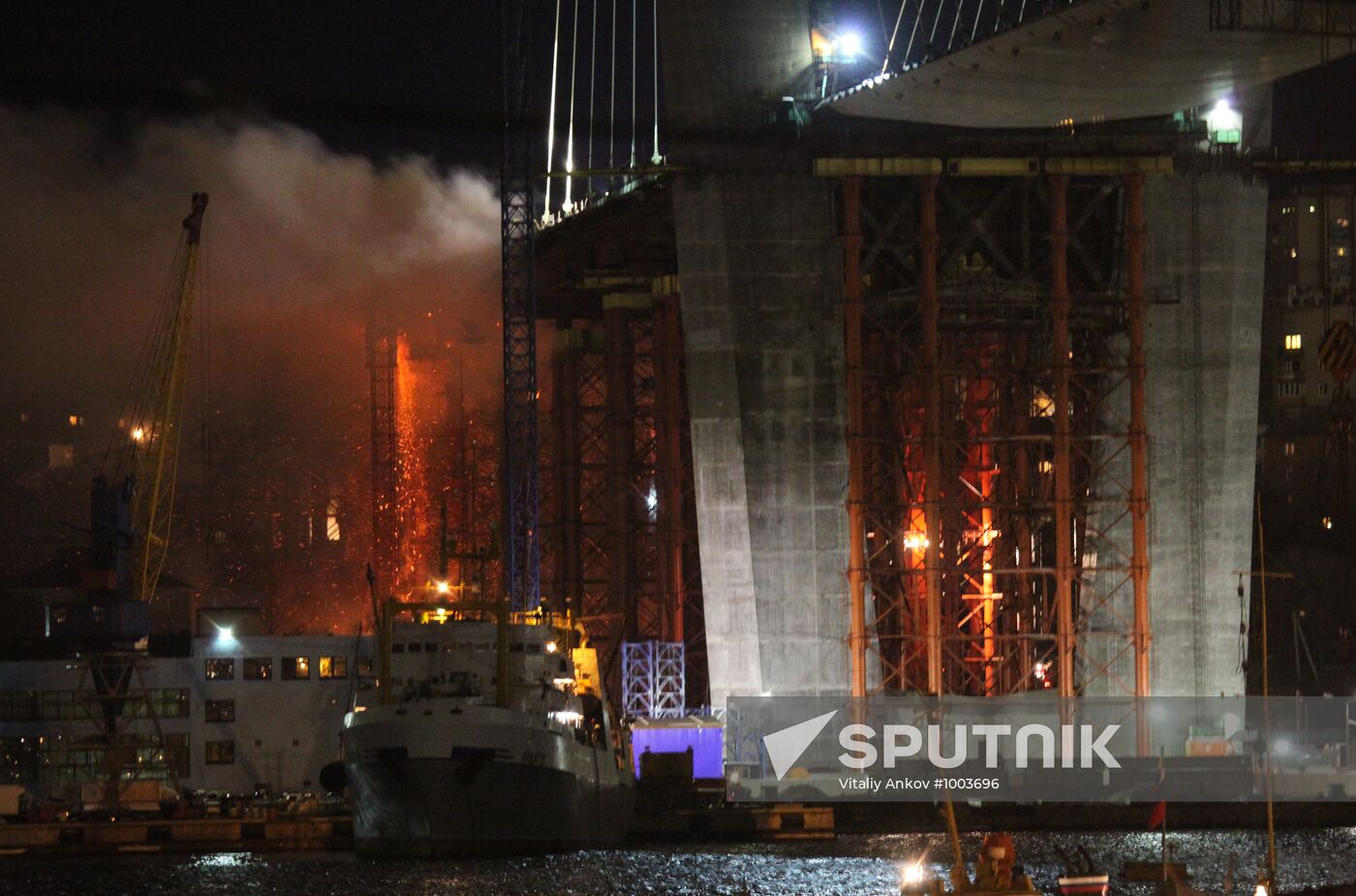 Bridge constructed in Vladivostok on fire