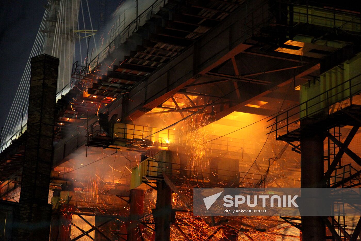 Bridge constructed in Vladivostok on fire