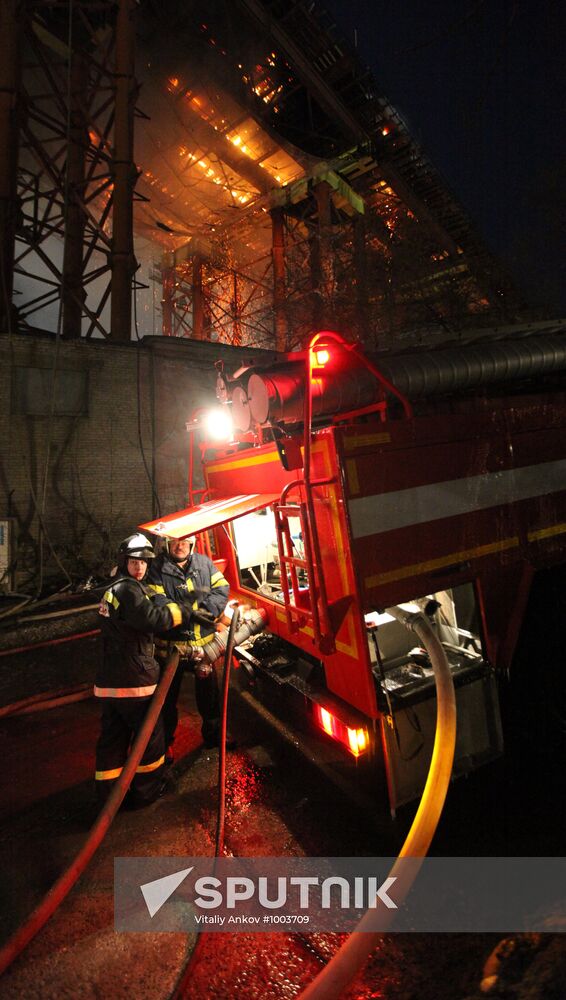 Bridge constructed in Vladivostok on fire